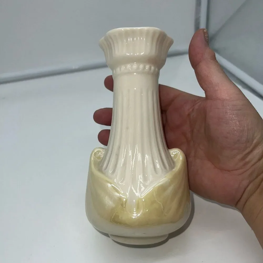Belleek 1950s Vintage Moore Vase